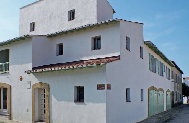 Lovely apartment for 2 people with WIFI, TV and balcony