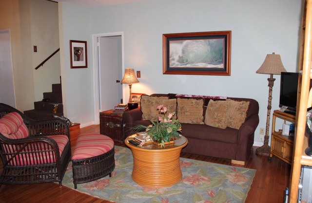 Lovely 2 bdr 2 bath condo in prestigious Paniolo Hale, 4min walk to Kepuhi Beach