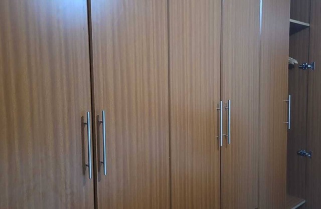 Lovely 4-bedroom apartment near Airport for a relaxing getaway