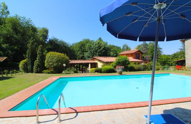Lovely apartment for 6 guests with pool, WIFI and pets allowed