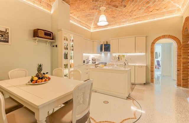 Lovely apartment for 5 people with WIFI, A/C, TV and panoramic view