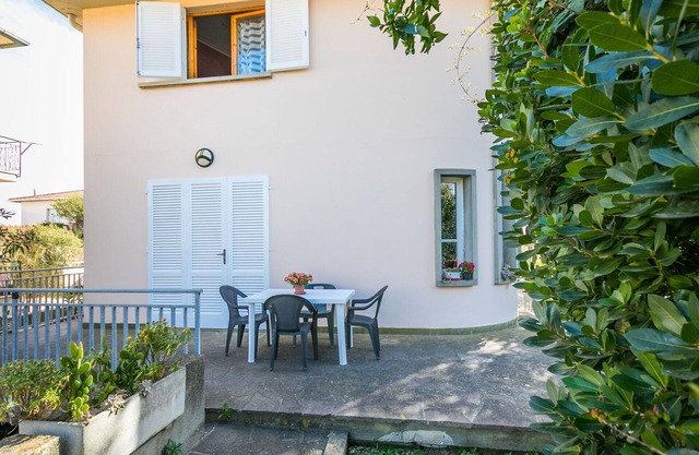 Lovely apartment for 2 people with WIFI, TV, terrace and pets allowed