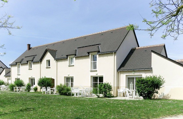 Lovely apartment in villa for 4 guests with pool, WIFI, TV, terrace and pets allowed