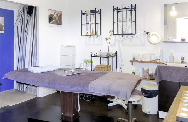 Lovely apartment in villa for 8 people with pool, WIFI, TV, terrace and pets allowed