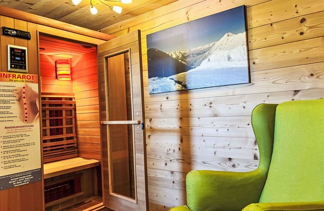 Lovely apartment for 6 people with WIFI, TV, patio and pets allowed