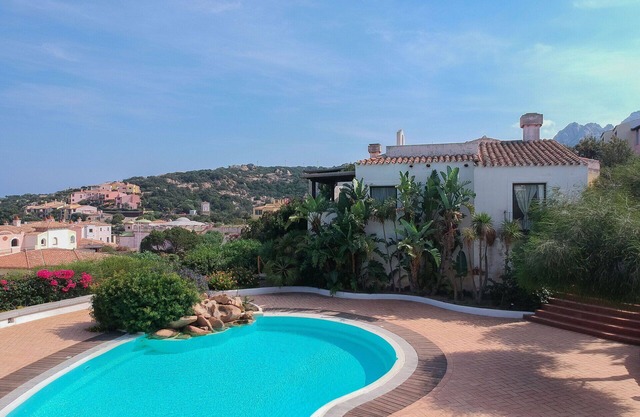 Lovely apartment for 4 people with pool, A/C, WIFI and TV