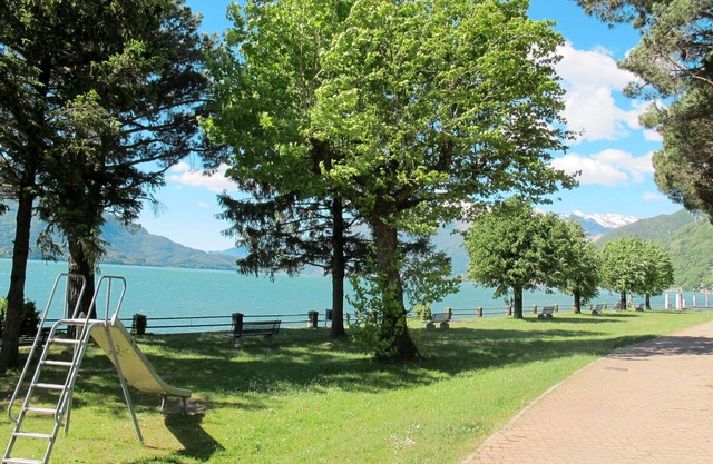 Lovely apartment for 4 people with WIFI, pool, TV and terrace