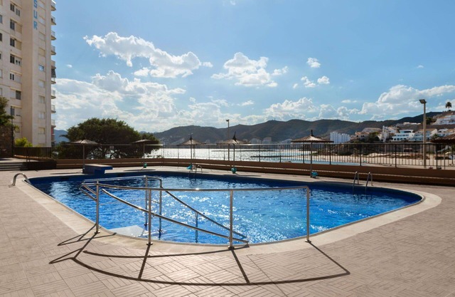 Lovely apartment for 4 guests with pool, WIFI, TV and balcony