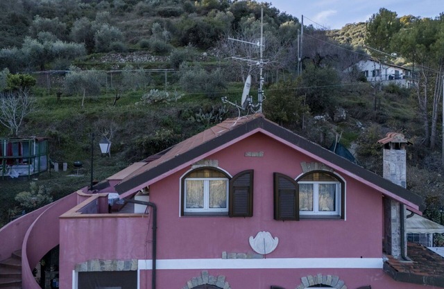 Lovely apartment for 4 guests with WIFI, A/C, TV, balcony and panoramic view