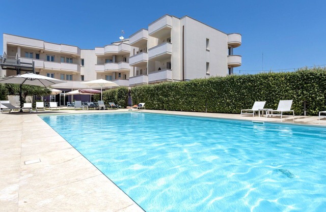 Lovely apartment for 4 guests with WIFI, pool, A/C, TV and balcony