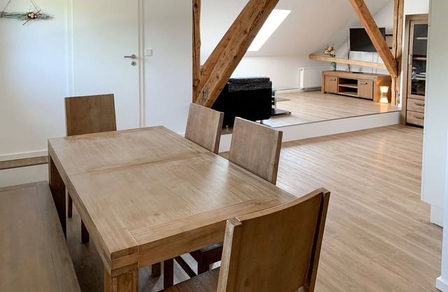 Lovely apartment for 5 people with WIFI, TV and pets allowed