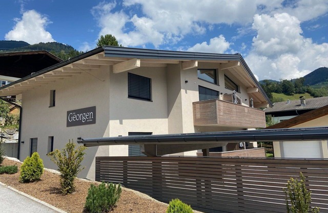 Lovely apartment for 4 guests with WIFI, TV, terrace and pets allowed