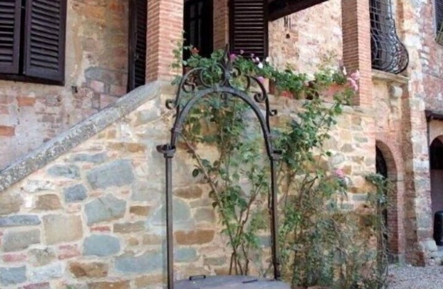 Lovely apartment for 4 guests with pool, A/C, WIFI, close to Montepulciano