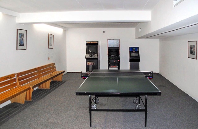 Lovely apartment in villa for 4 people with pool, TV, terrace and pets allowed