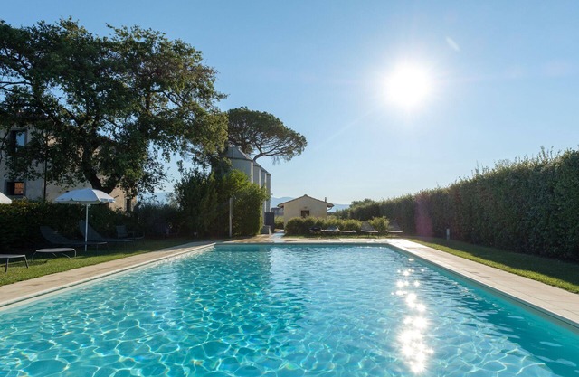 Lovely apartment in villa for 2 people with WIFI, pool, TV, patio and parking