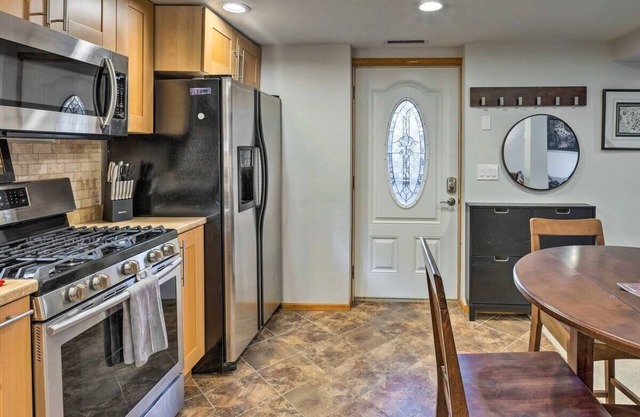 Lovely apartment in vibrant Seattle