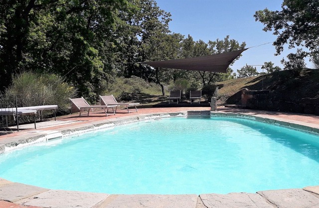 Lovely apartment in villa for 4 guests with WIFI, pool, patio, panoramic view and parking