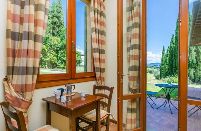 Lovely apartment for 4 people with pool, A/C, WIFI, TV and pets allowed