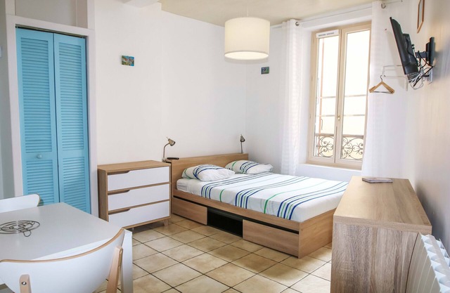 Lovely Bright Studio in Manosque