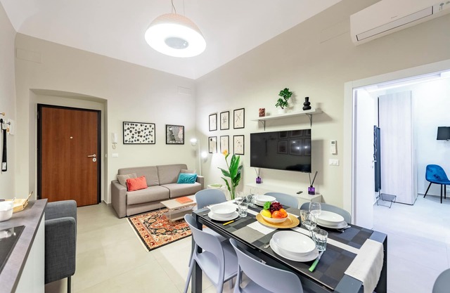 Lovely Flat In Genova Historic Center, Genova, Italy