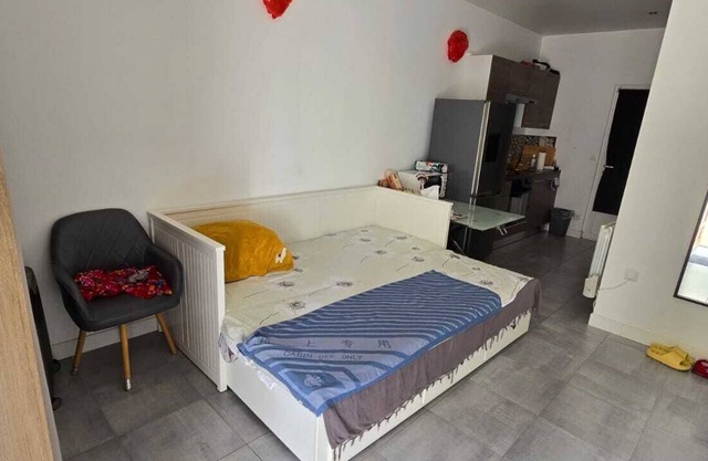 Lovely, fully-equipped apartment, 10-minute walk from the station