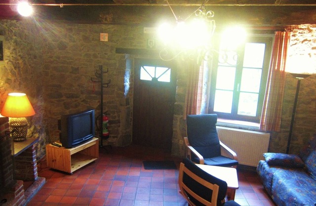 Lovely Holiday Home in Treignes with Garden