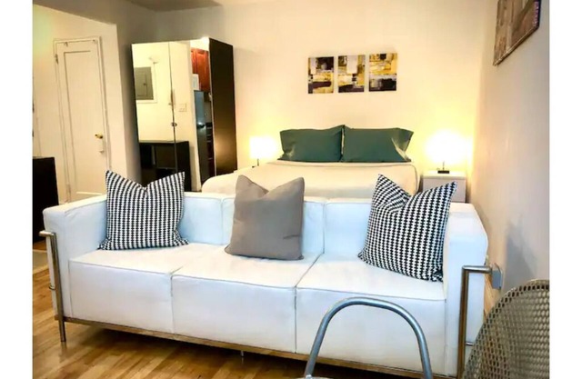 Lovely loft in Queens!