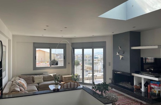 Lovely Maisonette next to Acropolis