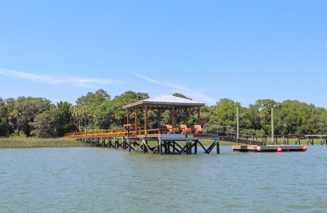 Lovely secluded home on Goat Island; private access by boat only