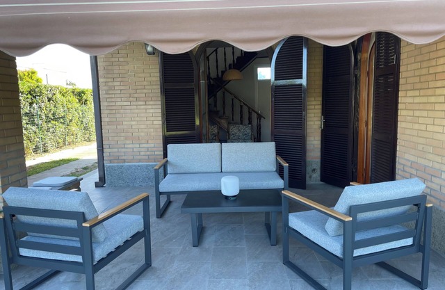 Luce House (Marina Velca). Renovated villa of 250 square meters and 1000 square meters of garden