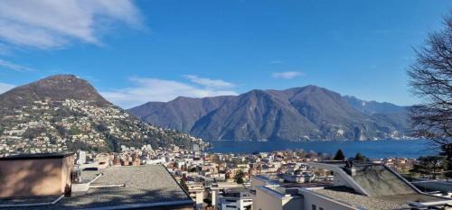 Lugano LakeView Apartment with Self Check-in & Private Parking on Request