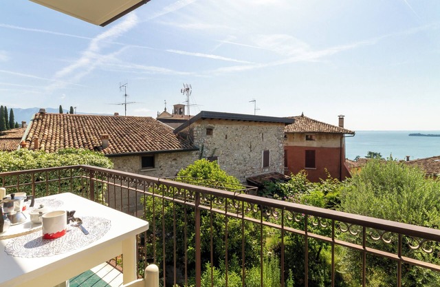 Lukas Lake View & parking place, Gardone Riviera, Italy
