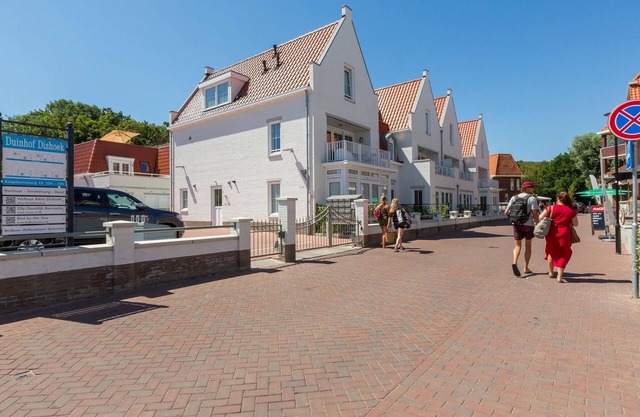 Lush apartment with roof terrace