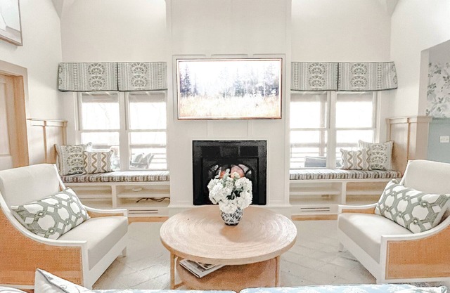Lux 5BR w/Theater, Fire-pit, Private Office + Guest Cottage, Close to Downtown