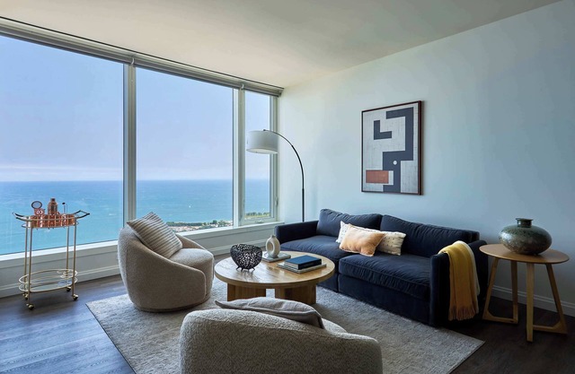 Lux 67Fl Apt: Lake Views, Top Residential Sky Deck