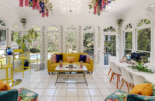 Lux Mansion+ 16 Overnight Accommodation + Host Events