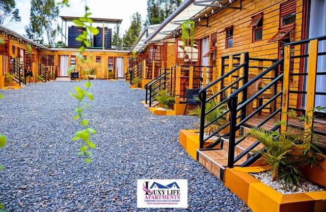 Lux Suites Luxylife Studios Kenol