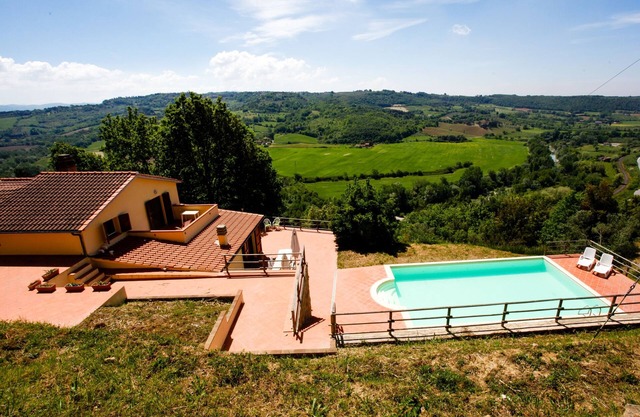 Luxa villa with private pool on the coast of TUSCANY