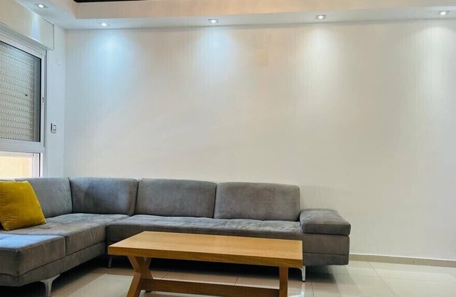 LUXARY 2 BEDROOM APT. SUBERBS 5 MIN WALK TO ALL RESORTS HOTELS BEACH'S