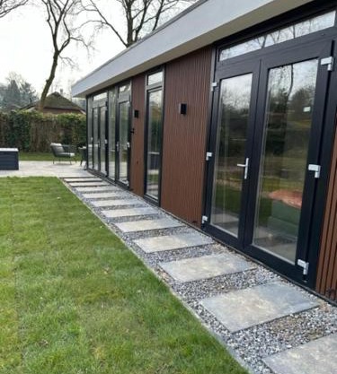 Luxe boshuisje Arlo in Ermelo!