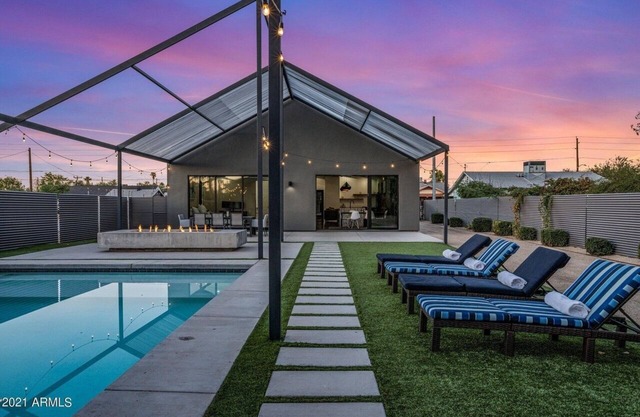 Luxe Estate with Guest House & Heated Pool & Firepit, & Rooftop Terrace near DT