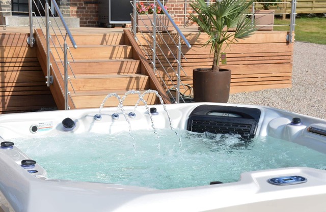 Luxe Home with Hot Tub & Sauna