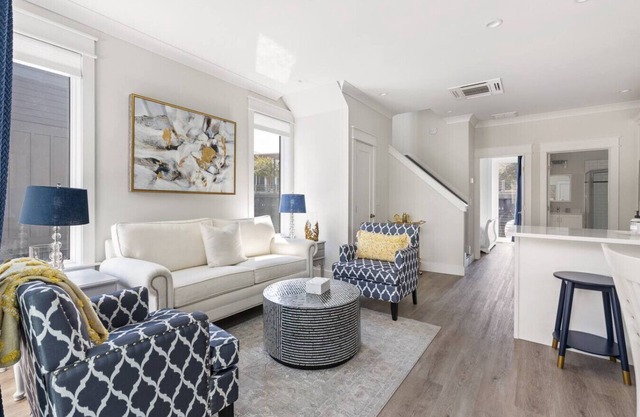Luxe @ The Cove Riverwalk Villas