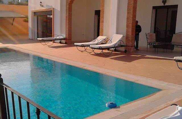 Luxurious 7 bdrms Pool Villa T72024