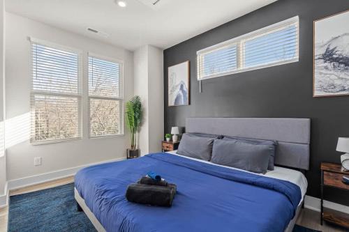 Luxurious King 3BR Townhouse in Uptown CLT!