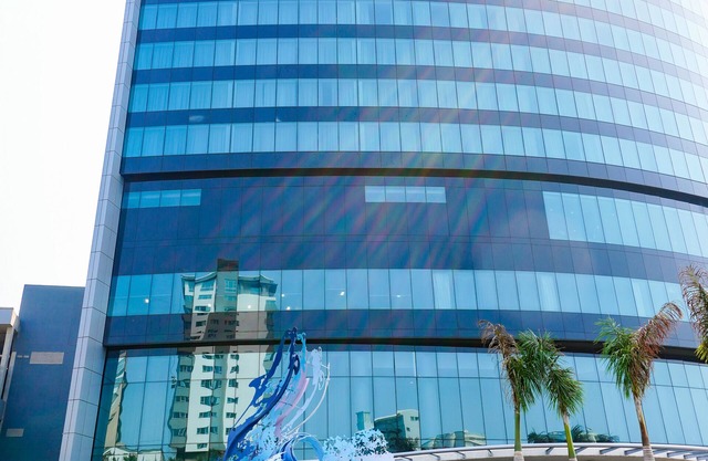 Luxurious Ocean & City Views!