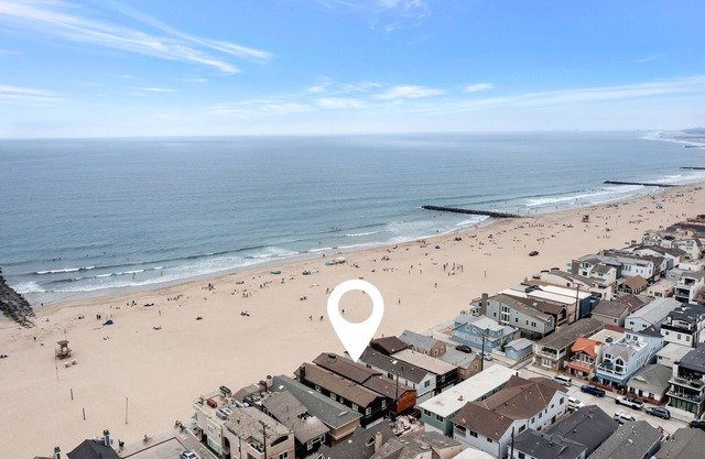 Luxurious Oceanfront home in Newport Beach