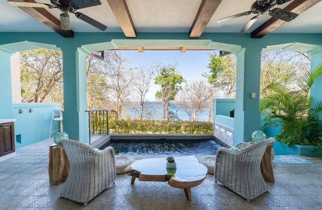 Luxurious Oceanfront House with Pool, great location at Las Catalinas