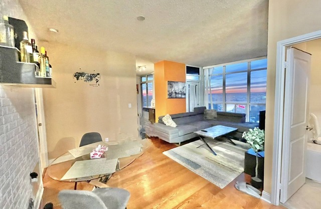 Luxurious One bedroom Condo