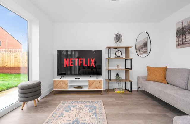 Luxurious Stylish: Modern Home